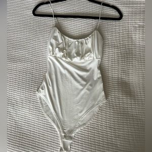 Gaze size xs white bodysuit